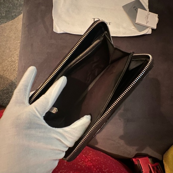 DIOR Black Patent Leather Diorissimo Long Zippy Wallet full inclusion - Picture 5 of 16